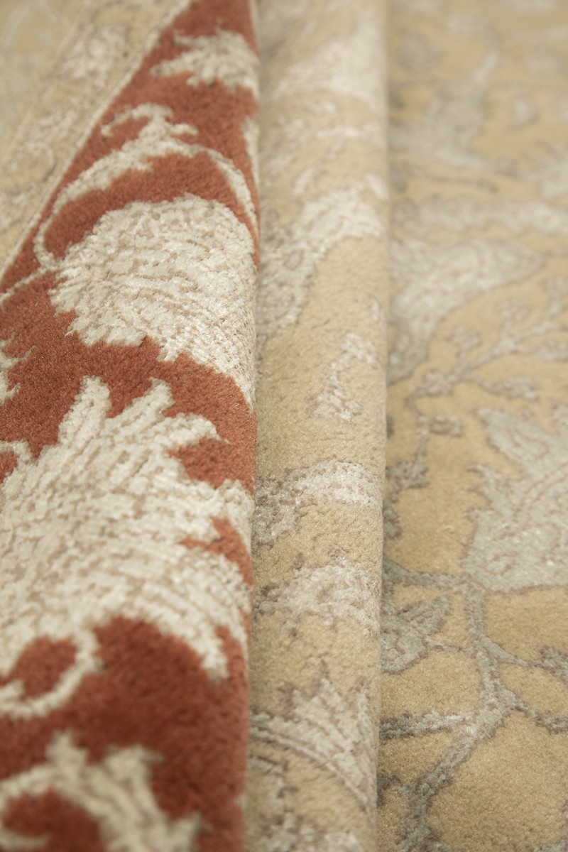 Transitional wool&silk Rug - Image 3