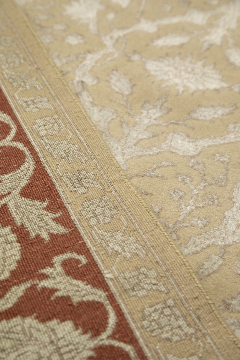 Transitional wool&silk Rug - Image 4